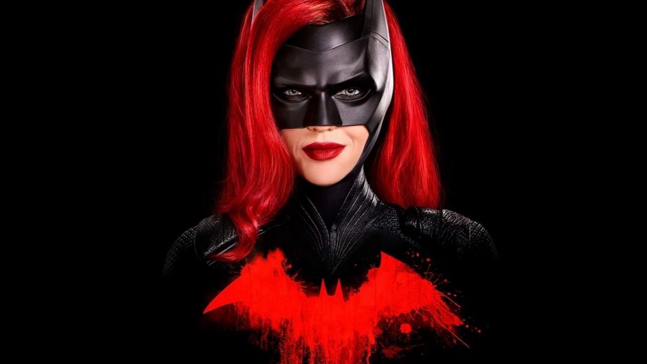 Batwoman gets poor Rotten Tomatoes ratings cover