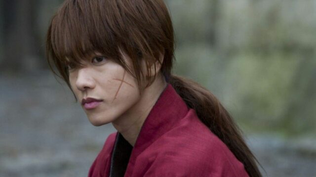 Trailer do filme final de Rurouni Kenshin mostra Vengeful Tomoe contra Kenshin