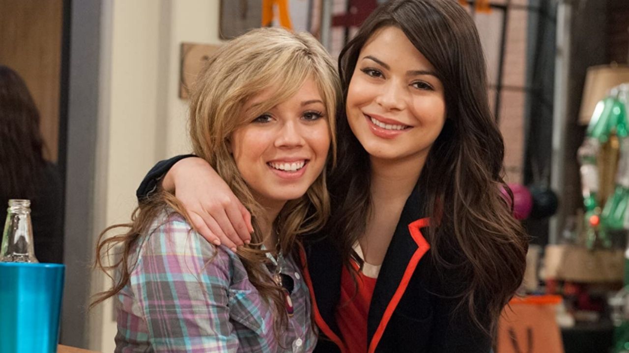 iCarly Coming to Netflix in February 2021 with Two Seasons cover