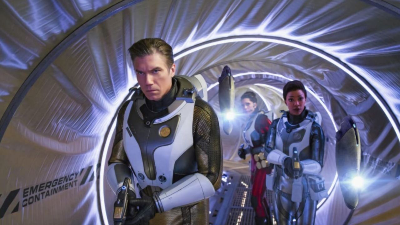 Showrunner Teases Non-Living Villain for ‘Star Trek: Discovery’ S4. cover