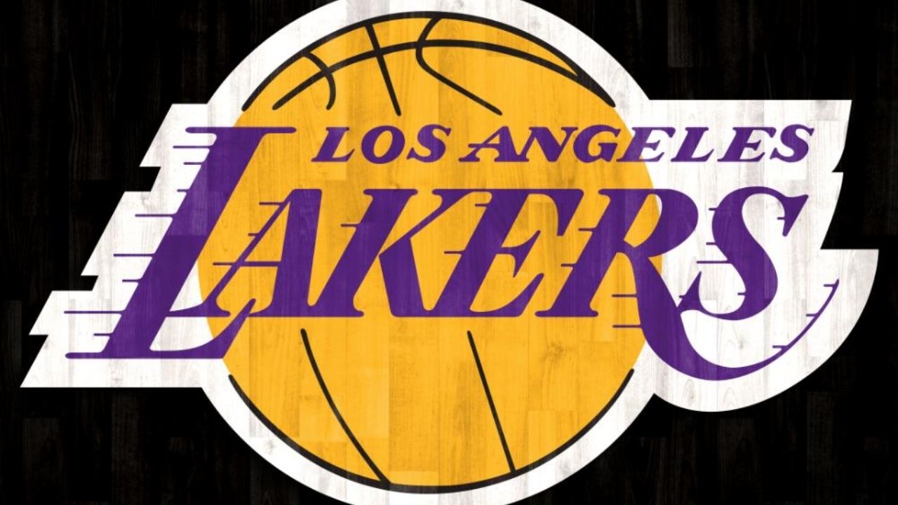 Die LA Lakers-Comedyserie von Elaine Ko und Mindy Kaling erscheint auf dem Netflix-Cover