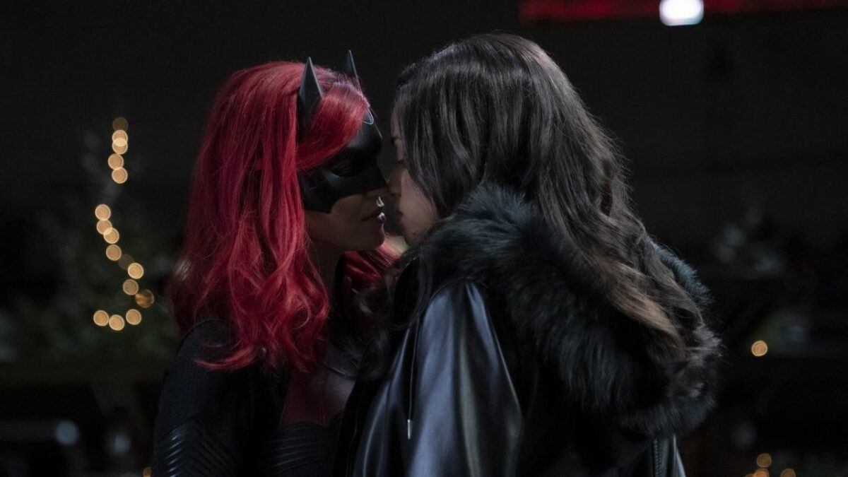 Ryan Wilder Gets Ready To Protect Gotham In New Batwoman S3 Poster