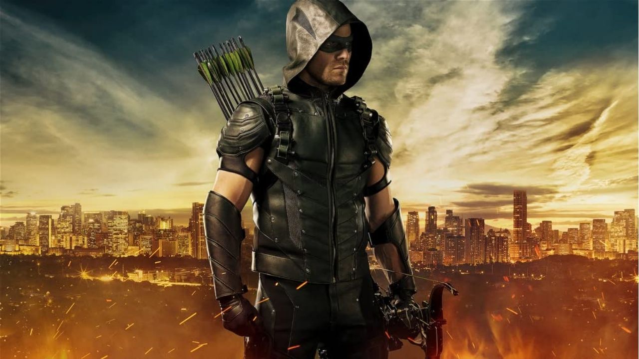 Green Arrow Actor Comments on His Return in The Flash S9  cover
