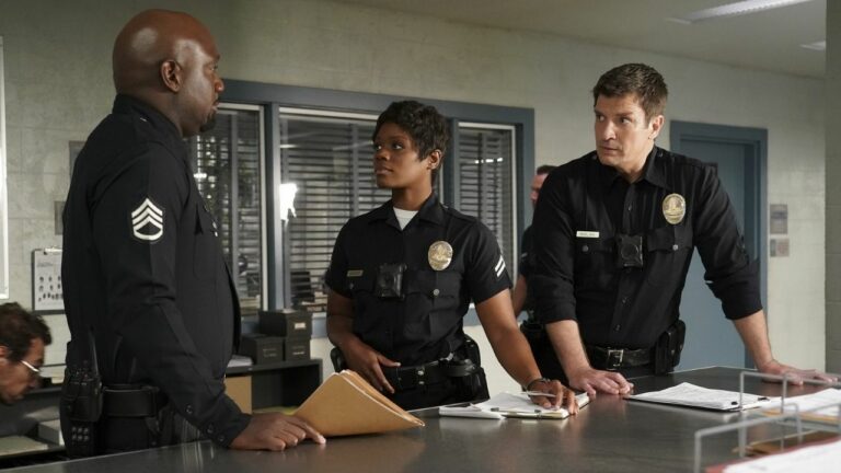 The Rookie Showrunner Bans Live Weapons For Safety After Baldwin Mishap