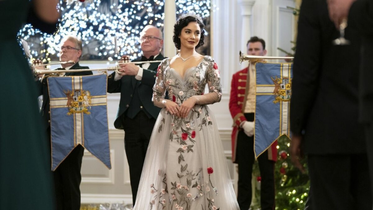 Switched Again! The Princess Switch 3 Trailer Teases a Christmas Heist