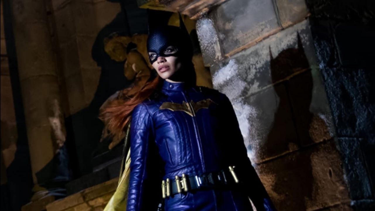 Leslie Grace Caught in a Bloody Fight in New Batgirl Set Photos cover