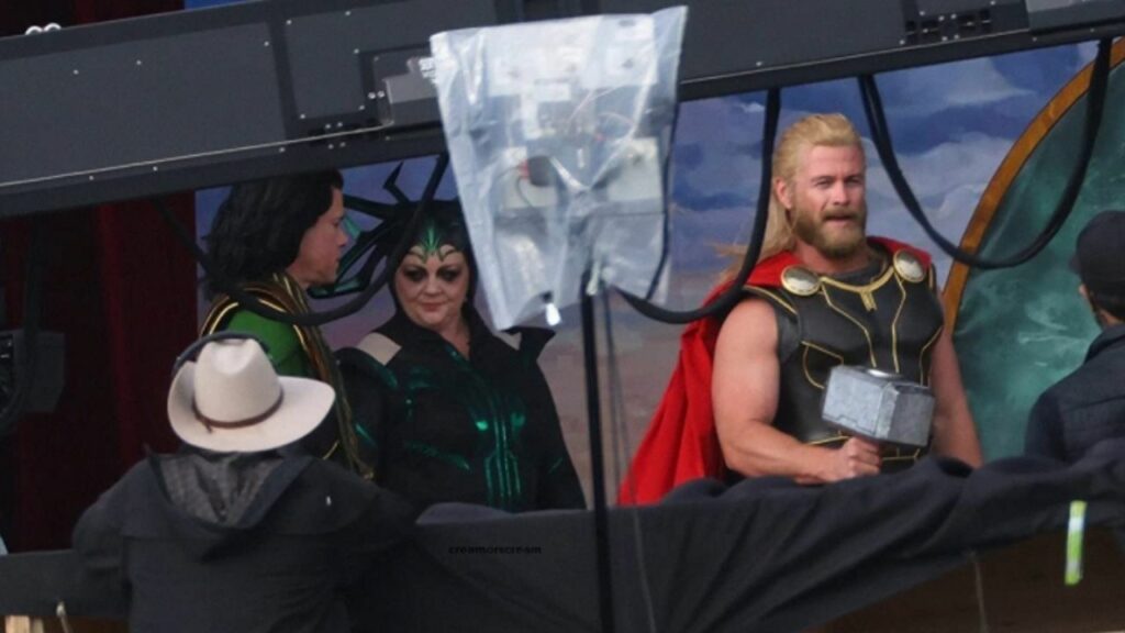 Theater Promotes Thor: Love & Thunder with a Fake Poster