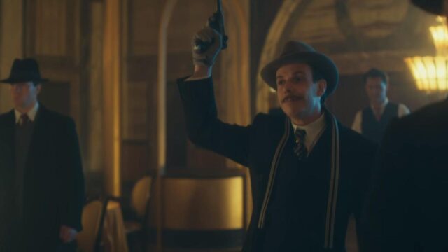 Peaky Blinders S2 Ep 1: What does Sabini cut out of Tommy’s mouth?