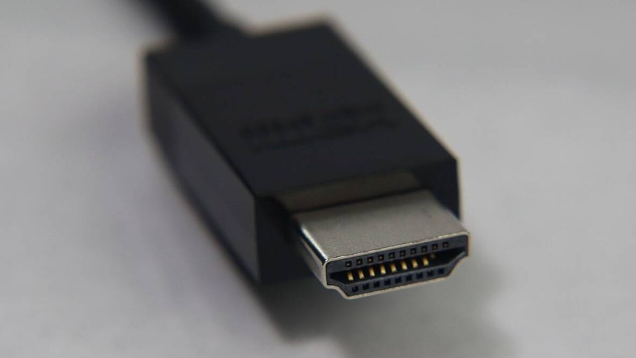 HDMI 2.1a Features Cable Power Option for Powered Active HDMI Cables cover