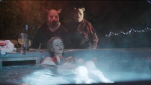 Details zum neuen Winnie The Pooh-Horrorfilm zeigen, wie Pooh und Ferkel I-Ah essen
