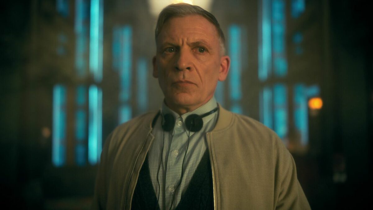 What happens to Harlan Cooper in The Umbrella Academy season 3?