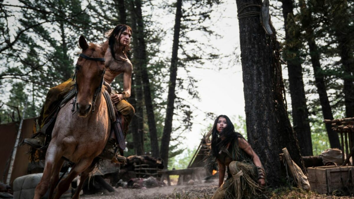 Predator Prequel Gets a New Poster Depicting the Final Fight