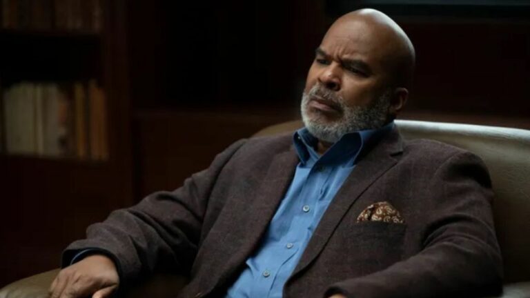 The Patient Episode 6: Alan Hides a Note in Elias’ Mouth for the Police