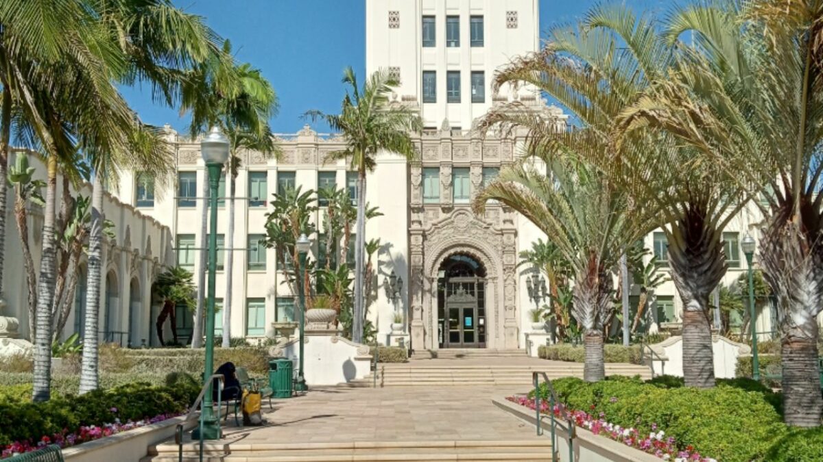 Beverly Hills Cop 4 Set Photo Confirms Taggart and Rosewood’s Return