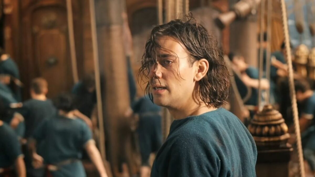 The Mysterious Voice Behind Isildur’s Whisper