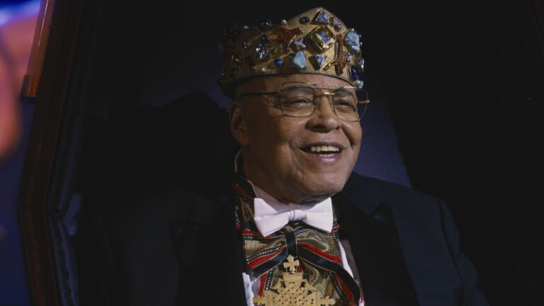James Earl Jones Retires as Darth Vader, Marks End of an Era