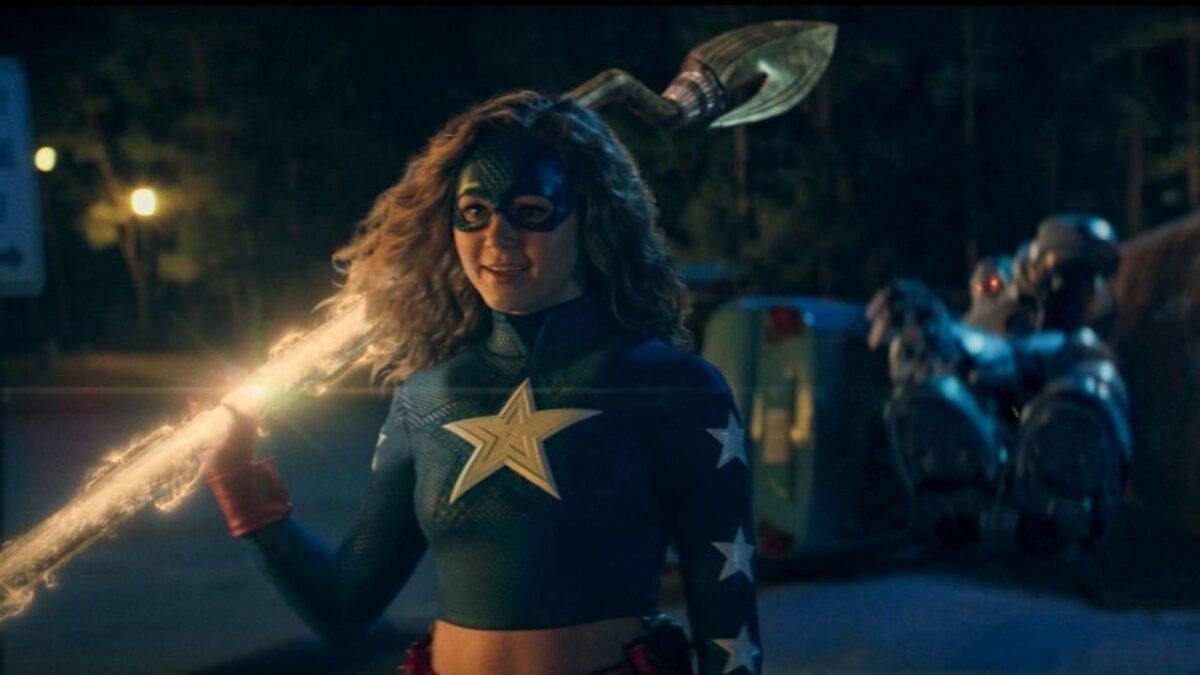 Stargirl Ator confirma que a 3ª temporada tem dois finais alternativos