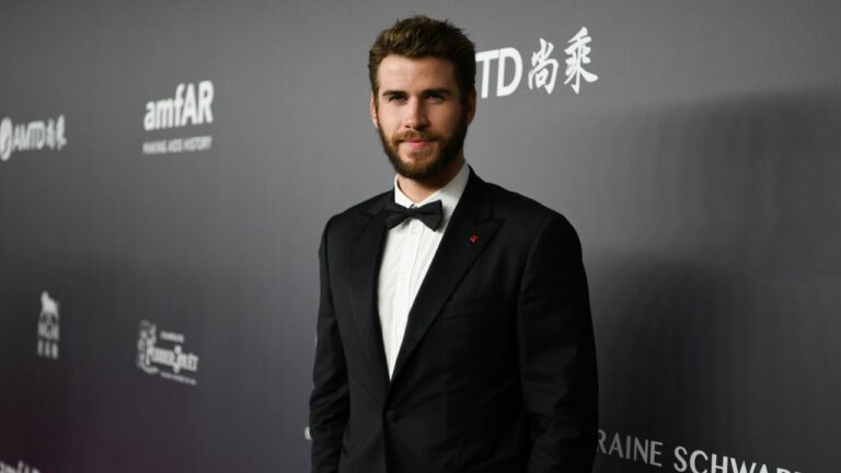 Fans Petition for Henry Cavill’s Return in The Witcher on Netflix