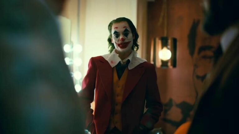 Regisseur von „Joker 2“ teilt BTS-Bild, das Phoenix in Arkham enthüllt
