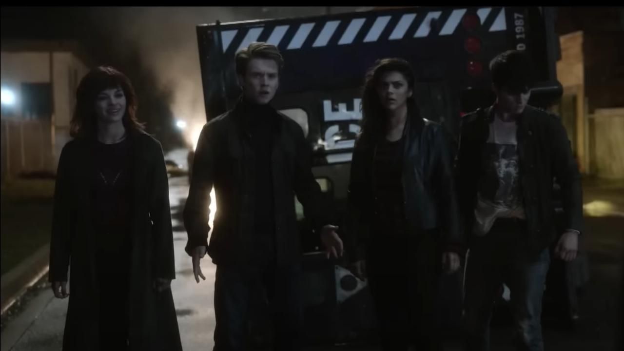 Gotham Knights S1 Trailer Features Gotham City’s New Superheroes  cover