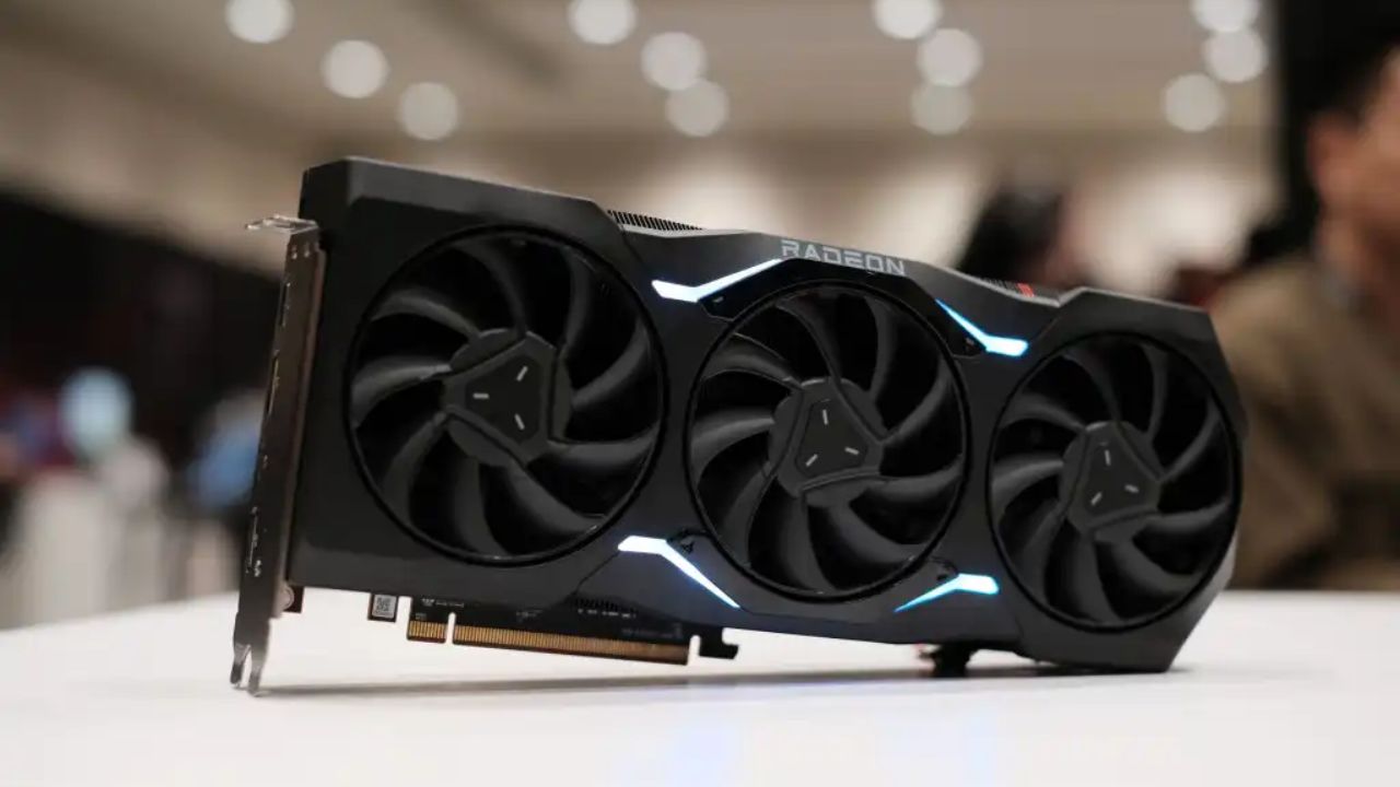 MSI Custom Radeon RX 7900 XTX Gaming Trio Classic Spotted on Display  cover