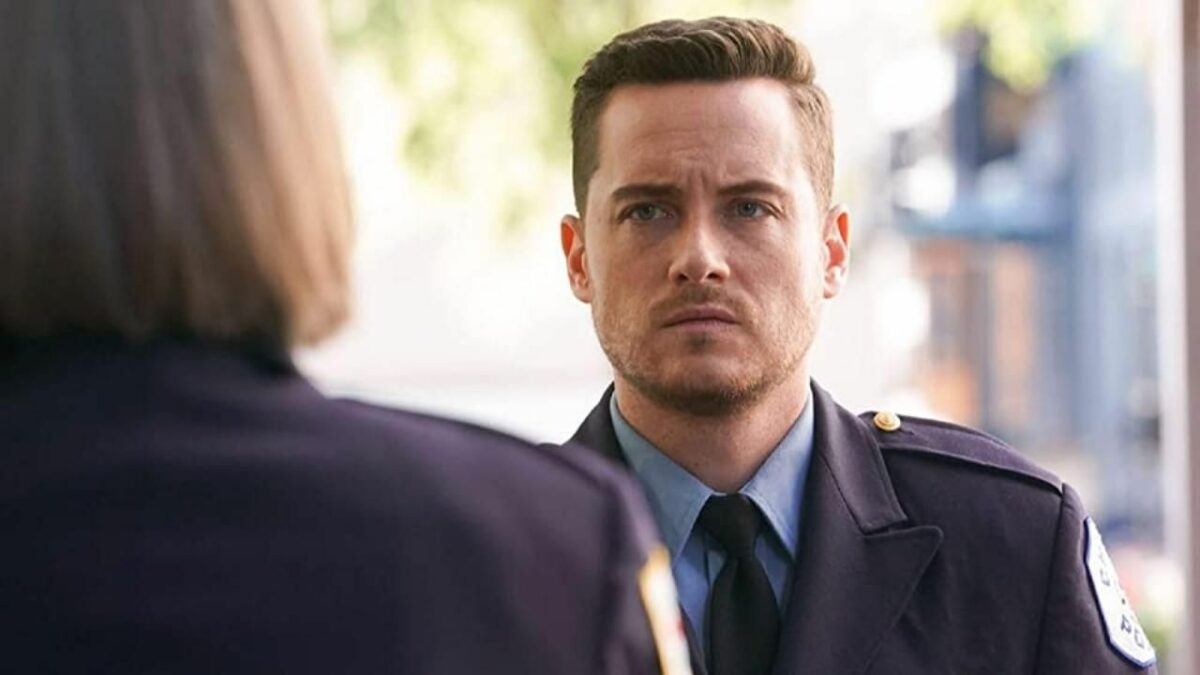Chicago P.D. S10 Images Tease Jesse Lee Soffer's "Different" Return