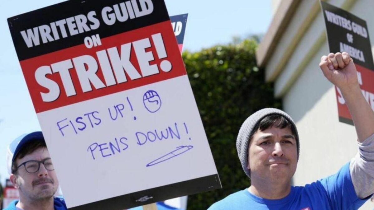 “Pay Your Writers!” Chants Drown Out Warner Bros. CEO’s Graduation Speech