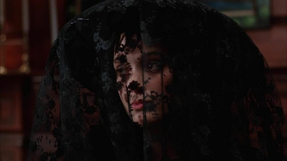 Winona Ryder Goes Full Goth in ‘Beetlejuice 2’ Set Photos