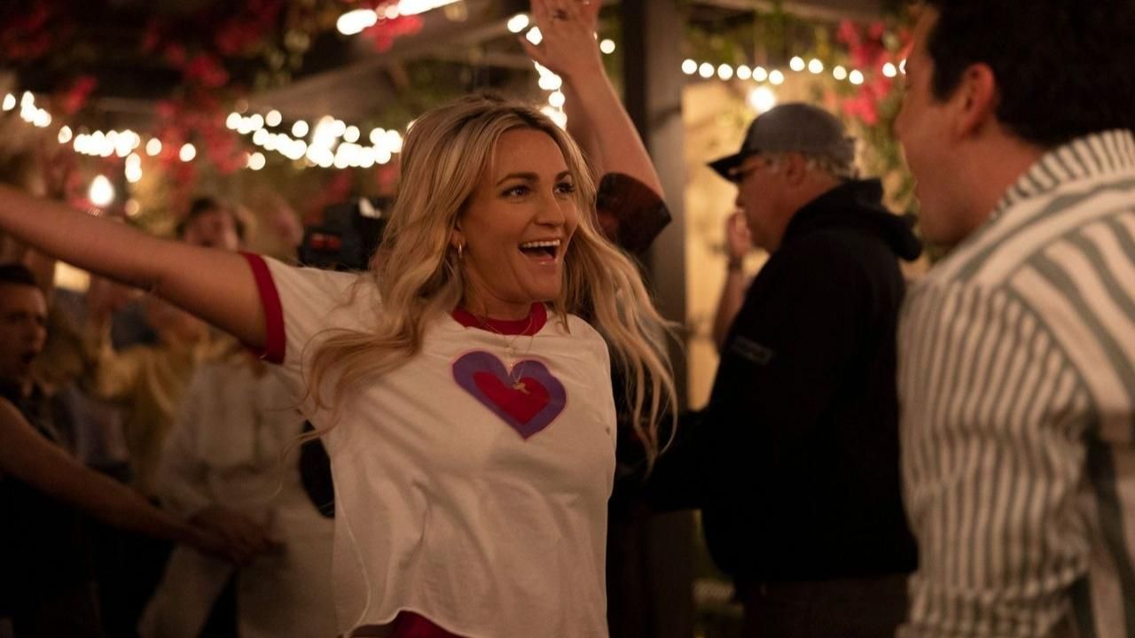 Images From Zoey 102 Give Us an Exciting First Look of the Gang’s Return cover