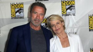 Regisseur flehte Hamilton an, während der Dreharbeiten zu „Terminator“ (2019) mit dem Kichern aufzuhören