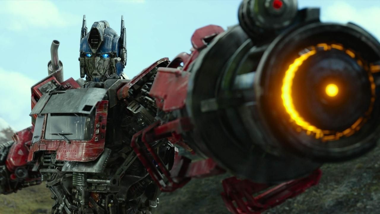 Por que o lado negro do Optimus Prime foi cortado da capa de Transformers: Rise of the Beasts