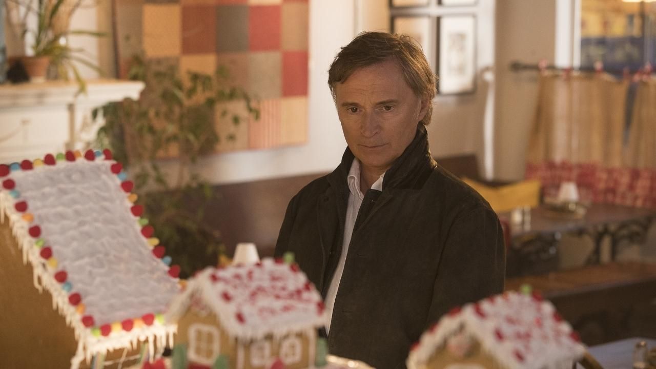 Robert Carlyle Reveals Why ‘Once Upon a Time’ should have Ended Sooner cover
