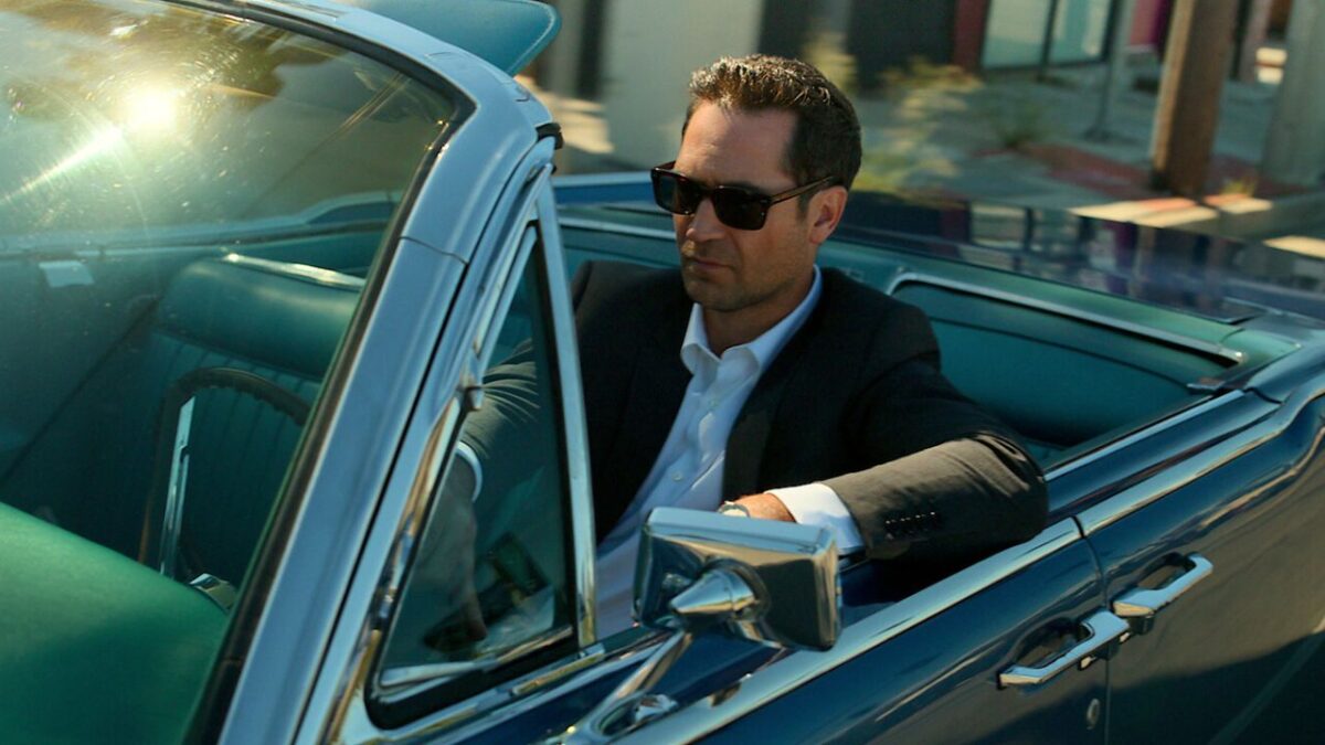 What’s the Timeline of Events in Lincoln Lawyer S3?