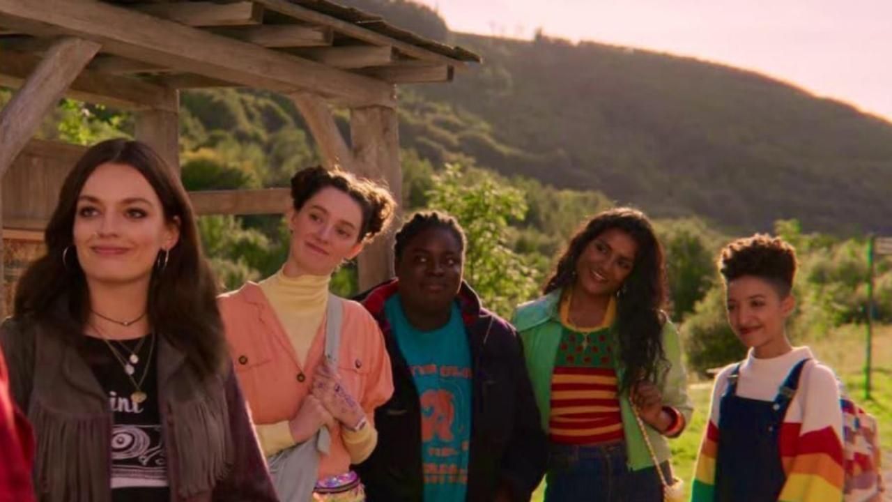 Sex Education Creator Teases Future Spinoffs in the Moordale World! cover