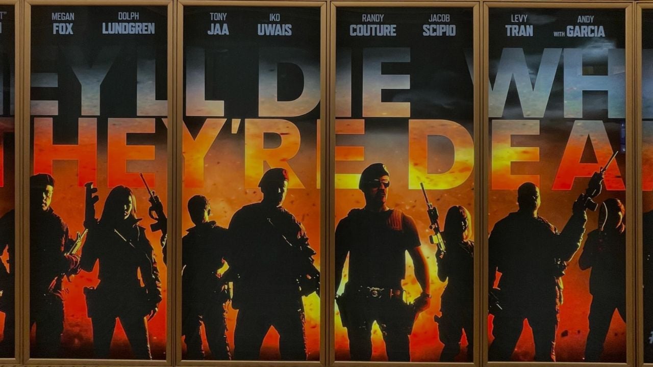 What happens at the end of Expendables 4?