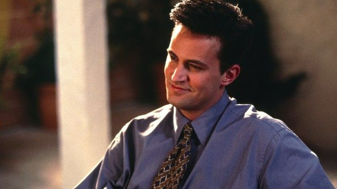In Memoriam: Iconic Chandler Bing Moments in F.R.I.E.N.D.S cover