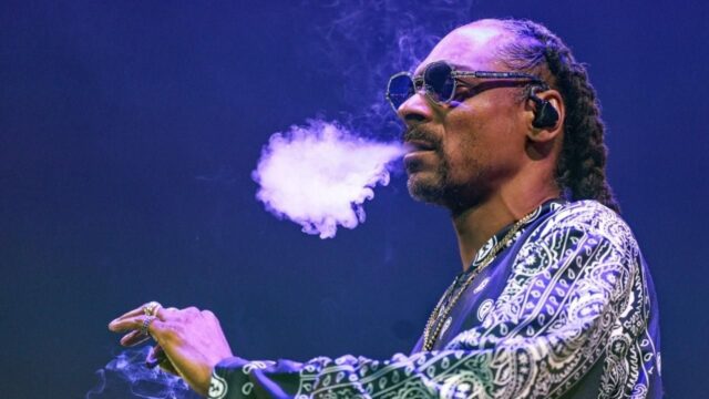 Rapper Snoop Dogg lässt eine Atombombe platzen und gibt bekannt, dass er mit dem Rauchen aufhört!