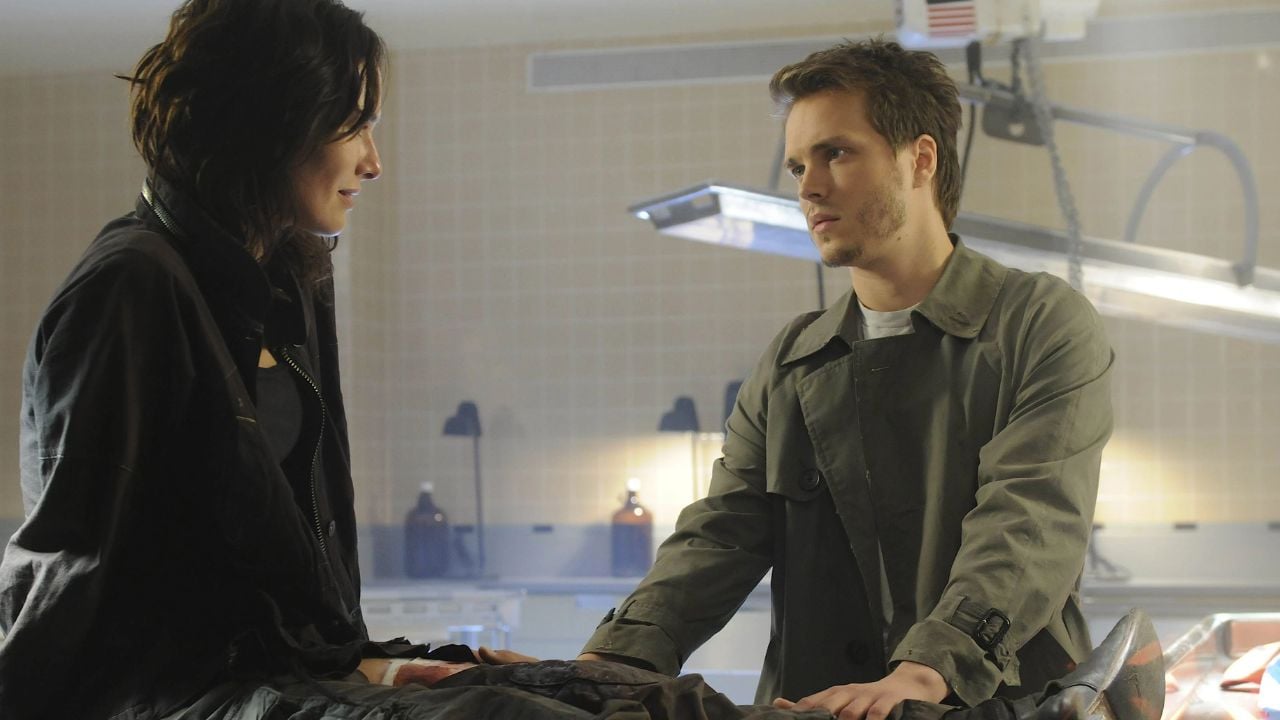 The Sarah Connor Chronicles: What the Cliffhanger Ending in the Finale Meant cover