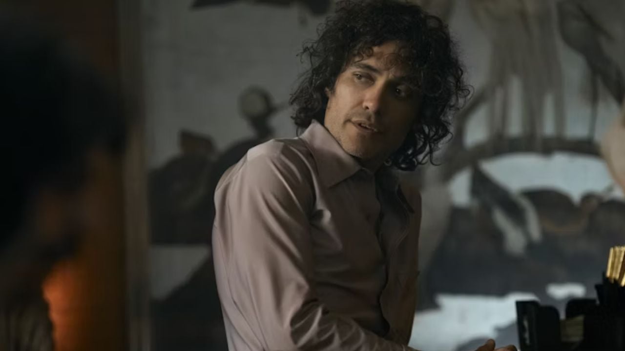 герои комиксов. Crisis of infinite earths сериал. вселенная диси лига справедливости. бывший риви супергерой. грант гастин вселенная стрелы.