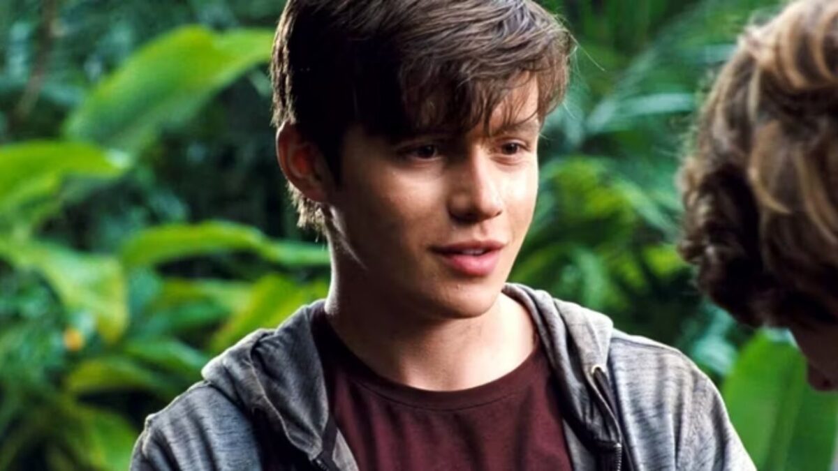 Jurassic World Actor Nick Robinson Addresses Potential Jurassic 4 Return